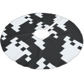 8 Bit Pixel Ghost Polyester Weihnachtsbaumdecke (Schrägansicht)