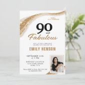 90 and Fabulous Gold 90th Birthday Einladung (Stehend Vorderseite)