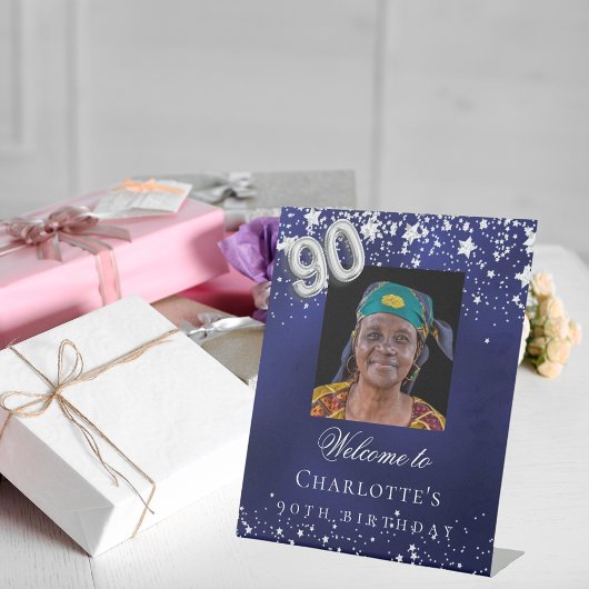 90. Geburtstag blaue Silberstars Foto willkommen Sockelschild