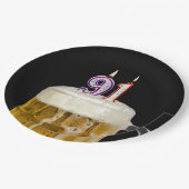 91. Geburtstagsbier auf schwarzer Papierplatte Pappteller (Schrägansicht)