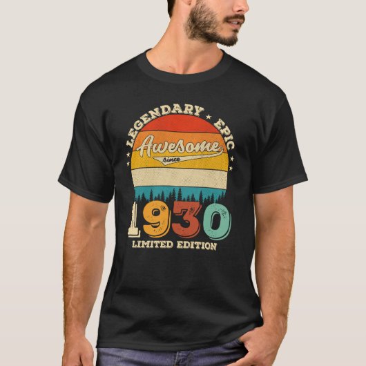 92 Year Old Awesome Since 1930 92nd Birthday Gift T-Shirt (Vorderseite)