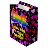 96. Geburtstag: Loving Hearts Pattern, Regenbogen Mittlere Geschenktüte (Rückseite Schrägansicht)