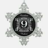 9. Hochzeitstorte Schneeflocken Zinn-Ornament (Vorderseite)