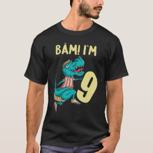 9 Jahre alt 9 Geburtstag Outfit Boy Girl Football T-Shirt