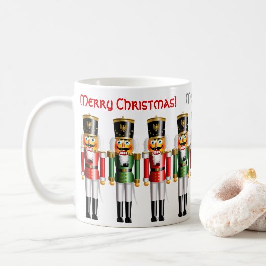 9 lustige rote und grüne Weihnachtsnussknacker Kaffeetasse (Mit Donut)