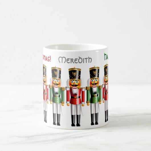 9 lustige rote und grüne Weihnachtsnussknacker Kaffeetasse (Mittel)