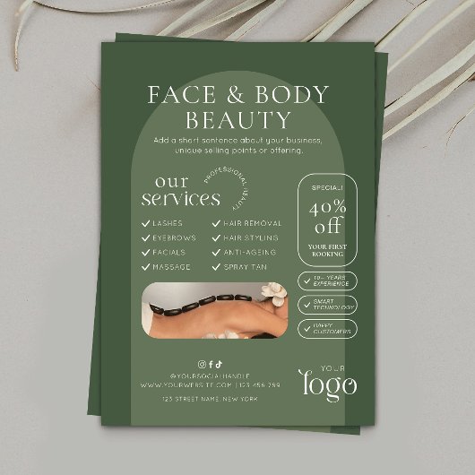 A5 Salbeigrüner Boho-Stil-Schönheit-Spa-Salon Flyer