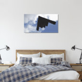 A B-2-Geist im Flug Leinwanddruck (Insitu (Schlafzimmer))