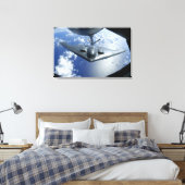 A B-2 Spirit bewegt sich zum Betanken in Position Leinwanddruck (Insitu (Schlafzimmer))