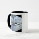 A B-2 Spirit bewegt sich zum Betanken in Position Tasse (Vorderseite Links)