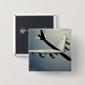 A B-52 Stratofestung im Flug Button (Vorne & Hinten)