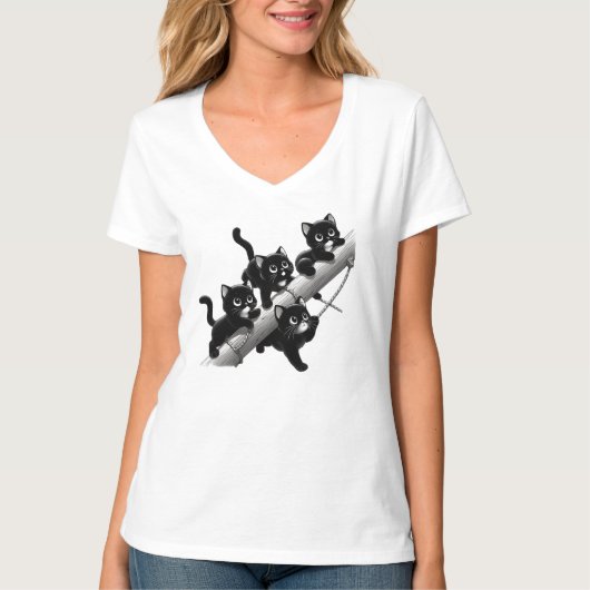 A beautiful and cute design for small black cats T-Shirt (Vorderseite)