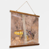 A beautiful close-up photograph of a wasp wandteppich mit holzrahmen (Gewinkelt)