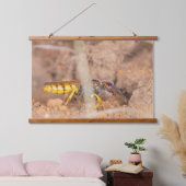 A beautiful close-up photograph of a wasp wandteppich mit holzrahmen (Schlafzimmer)