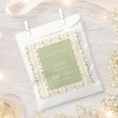 A berry sweet baby is on the way geschenktütchen (Ausgeschnitten)