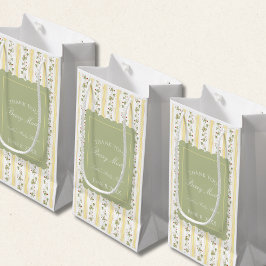 A berry sweet baby is on the way kleine geschenktüte