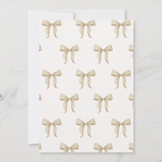 A Bride in a Tini Bit Bridal Shower Einladung (Rückseite)