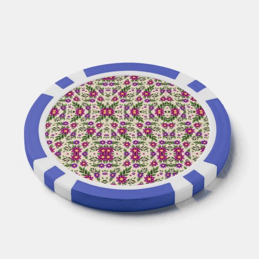 A casino chip features intricate floral patterns (Einzeln)