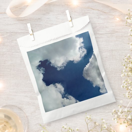 A curve in the clouds geschenktütchen (Ausgeschnitten)