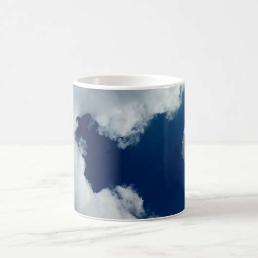 A curve in the clouds kaffeetasse (Mittel)