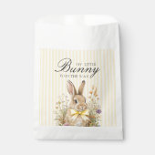 A cute little Floral Bunny Yellow Bow Baby Shower Geschenktütchen (Vorderseite)