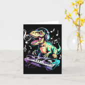 A Cute T-rex Playing Electronic Music Funny Dj Din Karte (Gelbe Blume)