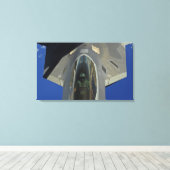 A F-22 Raptor erhält Treibstoff von einem KC-135 Leinwanddruck (Insitu (Holzboden))