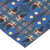 A Familiar Black Cat And Toadstools Halloween 4 Tischdecke (Schrägansicht)