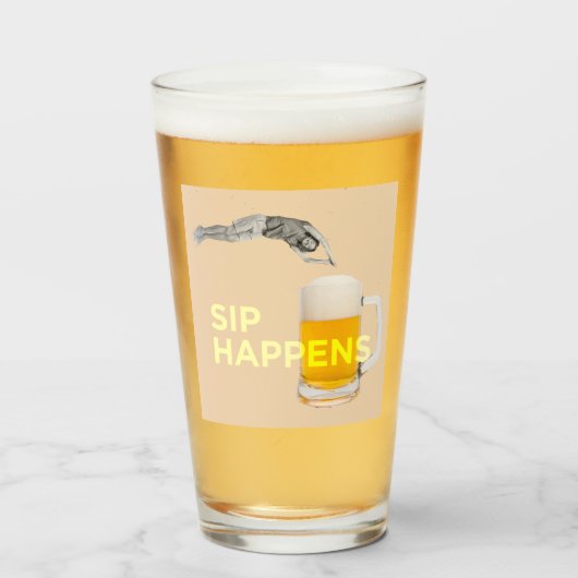 A fun and quirky “Sip Happens” pint glass Glas (Vorne (Gefüllt))