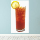 A Glass of Iced Tea Leinwanddruck (Insitu (Holzboden))