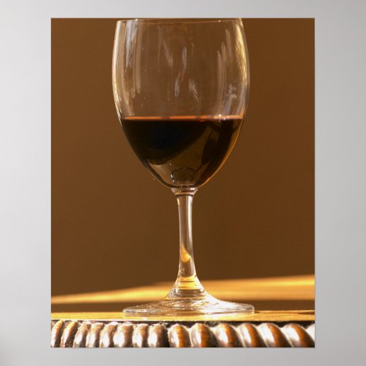 A glass of red Chateau Belgrave in sunlight - Poster (Vorne)