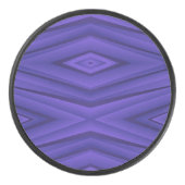 A hockey puck with a vibrant purple geometric  (Vorderseite)