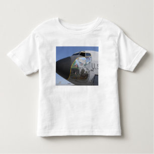 A KC-135 Stratotankervorführung patriotische Nase Kleinkind T-shirt