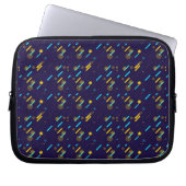 A laptop sleeve with a vibrant geometric pattern (Vorderseite)