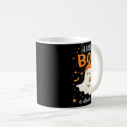 A Little Boo Is Almost Due Expecting Mom Halloween Kaffeetasse (VorderseiteRechts)