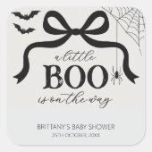 A Little Boo Is On The Way Baby Shower Quadratischer Aufkleber (Vorderseite)