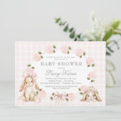 A little bunny is on the way, bunny baby shower einladung (Stehend Vorderseite)