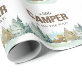 A Little Camper Rustic Wood Baby Shower Geschenkpapier (Rolleneckpunkt)
