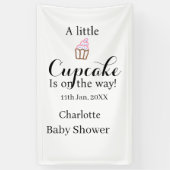 A little cupcake is on its way baby shower name da banner (Vertikal)