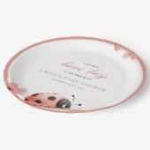 A Little Love Bug Is On The Way Baby Shower Pappteller (Schrägansicht)