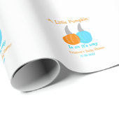 A little pumpkin is on it's way baby shower orange geschenkpapier (Rolleneckpunkt)