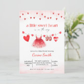 A  Little Sweetheart red Girl Baby Shower  Einladung (Stehend Vorderseite)