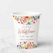 A Little Wildflower Is On The Way Baby Shower Pappbecher (Rückseite)