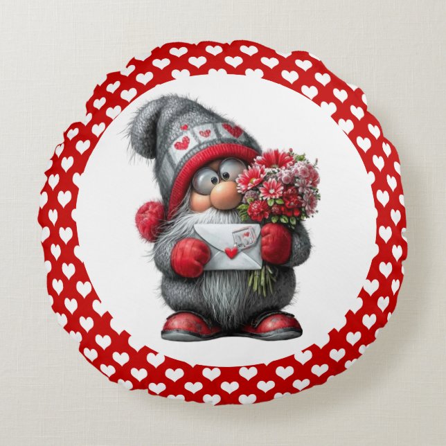 "A Love Note for You" Valentine Gnome Rundes Kissen (Vorderseite)