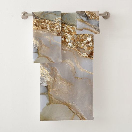 A luxurious gold and white marble background badhandtuch set (Insitu)