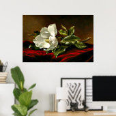 A Magnolia on Red Velvet Poster (Heimbüro)