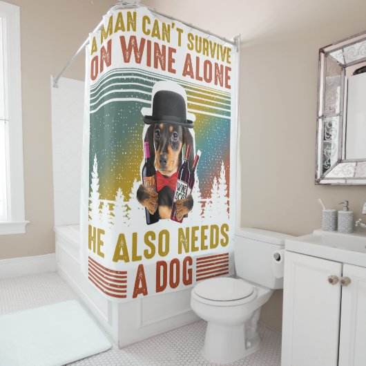 A Man Need Him Dachshund Dog And Wine In Quarantin Duschvorhang (Beispiel)