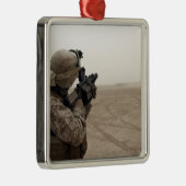 A Marine feuert die M-32 Silbernes Ornament (Rechts)