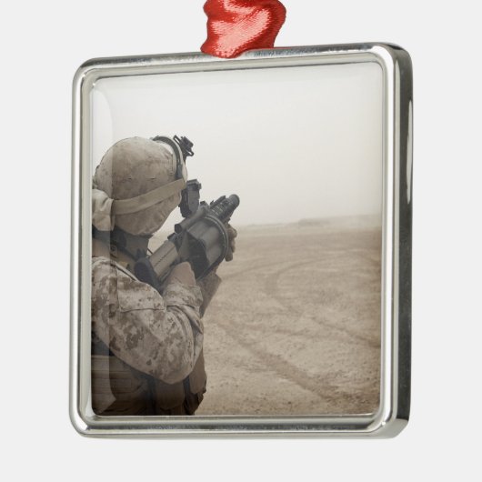 A Marine feuert die M-32 Silbernes Ornament (Links)