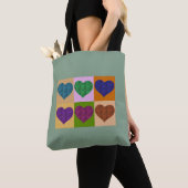 A-MAZE-HERZEN TASCHE (Von Nahem)